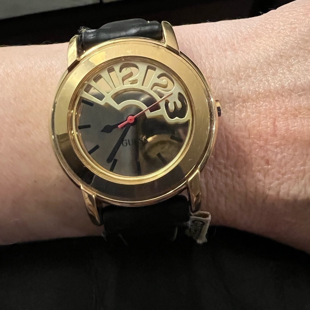 Vintage 1994 Guess Ladies Watch W9